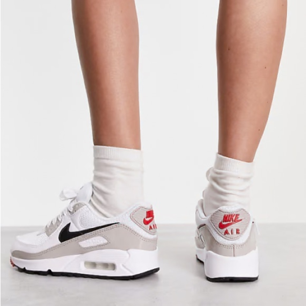 LIKE NEW ✨ Nike Air Max 90 - Picture 3 of 11